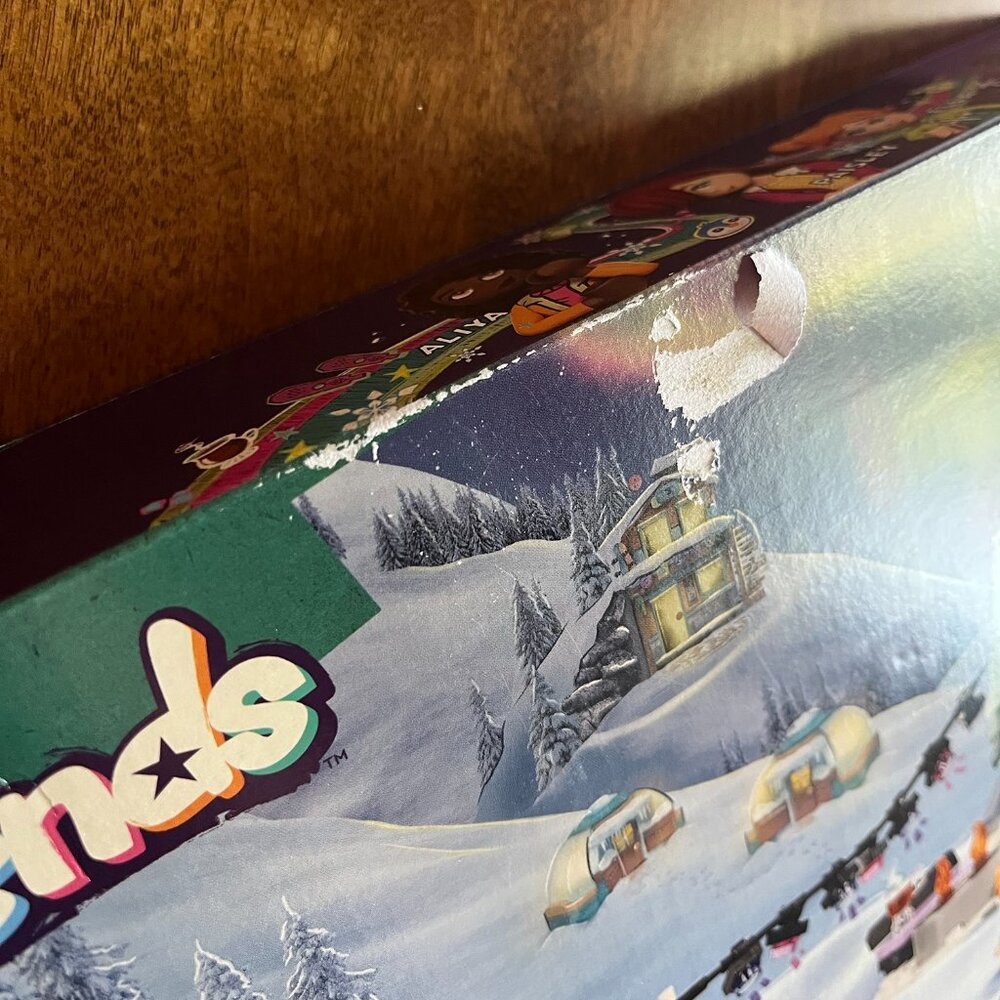 Lego "Igloo Holiday Adventure" set 41760 NIB - Picture 9 of 9